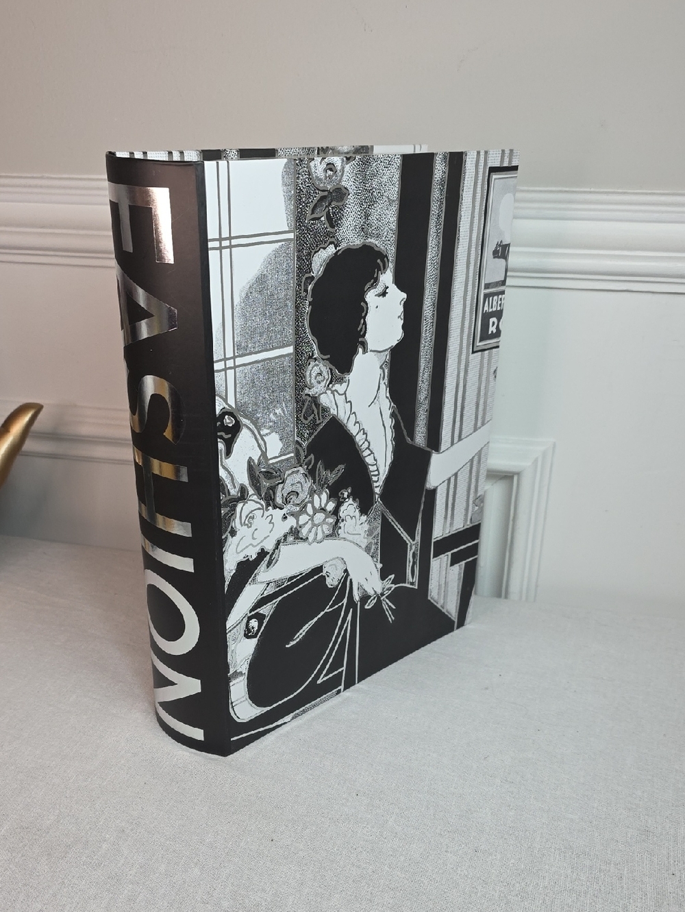 Punch Studio Black and White Decorative Book Box